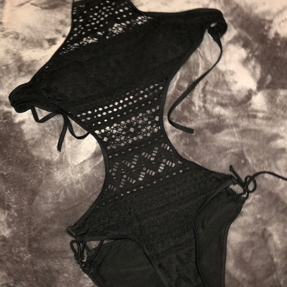 One piece bathing suit